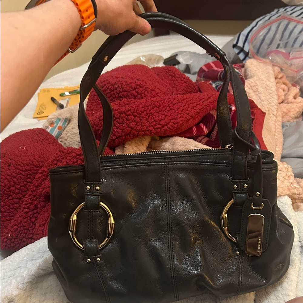 Chic Black Leather Shoulder Bag